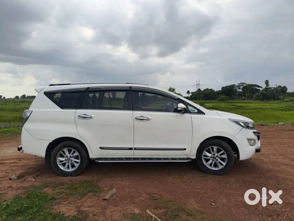 Toyota Innova Crysta 2017 Diesel Mt