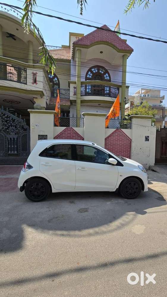 Honda Brio 2012 Petrol Well Maintained
