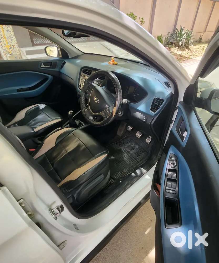 Hyundai I20 2017 Petrol 66000 Km Driven