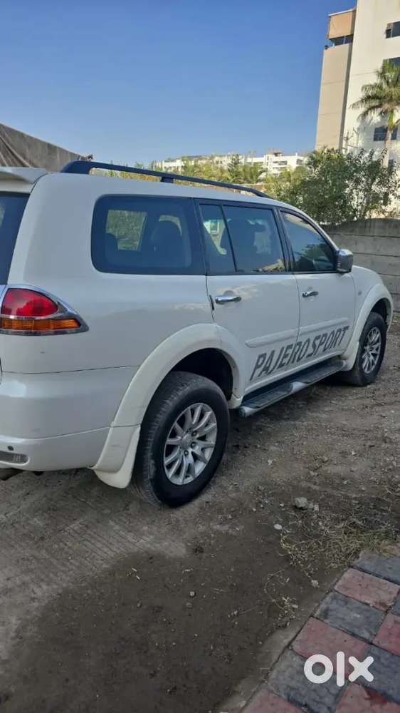 Mitsubishi Pajero Sport 2013