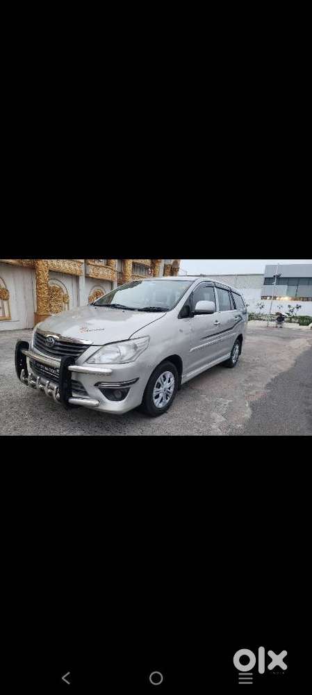 Toyota Innova 2.5 G (diesel) 8 Seater, 2013, Diesel