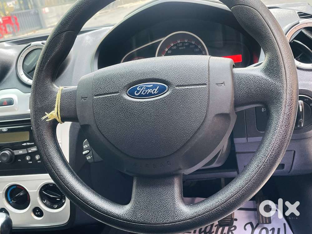 Ford Figo Petrol Zxi, 2015, Petrol