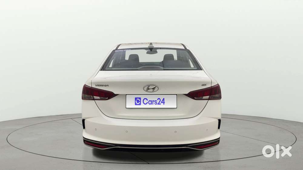 Hyundai Verna 1.5 Sx (o) Vtvt Ivt, 2020, Petrol