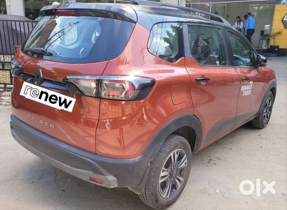 Renault Triber Rxz, 2025, Petrol