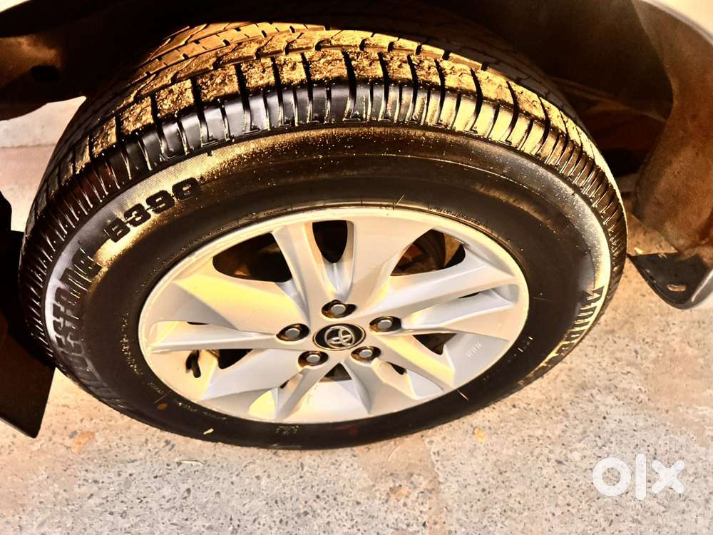 Toyota Innova Crysta 2.4 G Mt, 2017, Diesel