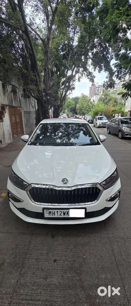 Skoda Slavia 2024 Petrol 21800 Km Driven