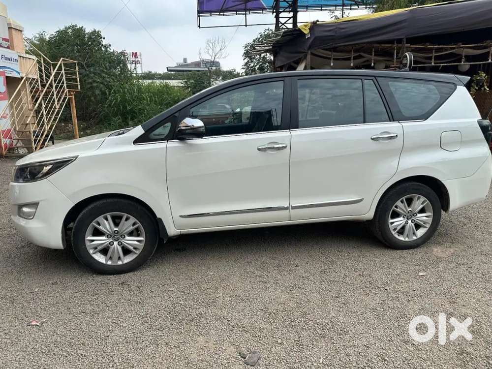 Toyota Innova Crysta 2018