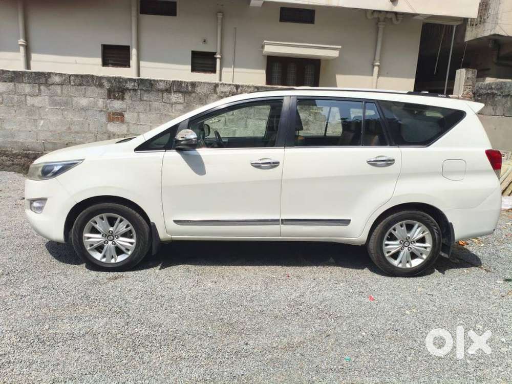 Toyota Innova Crysta 2.8 Z, 2017, Diesel