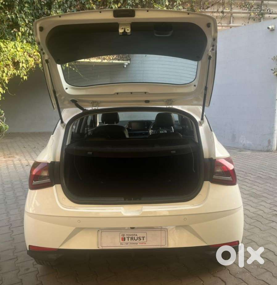 Hyundai I20 Sportz Plus Cvt, 2022, Petrol