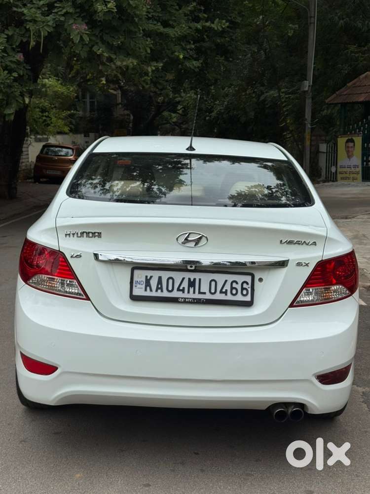 Hyundai Verna Fluidic 1.6 Crdi Sx Diesel Manual In Pristine Condition!