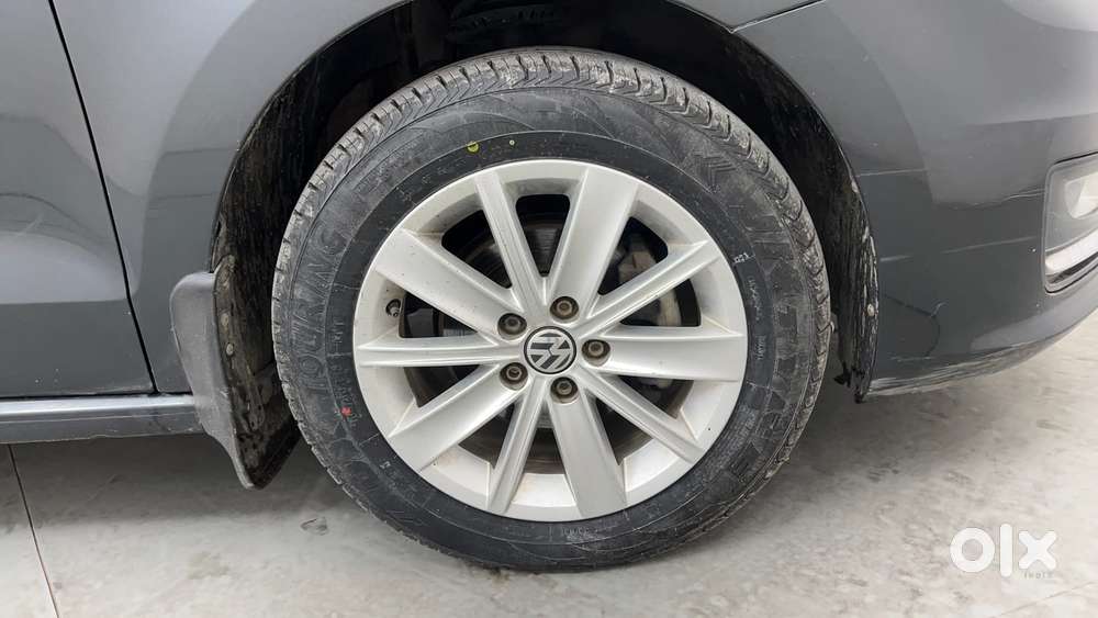 Volkswagen Vento 1.6 Highline, 2016, Petrol