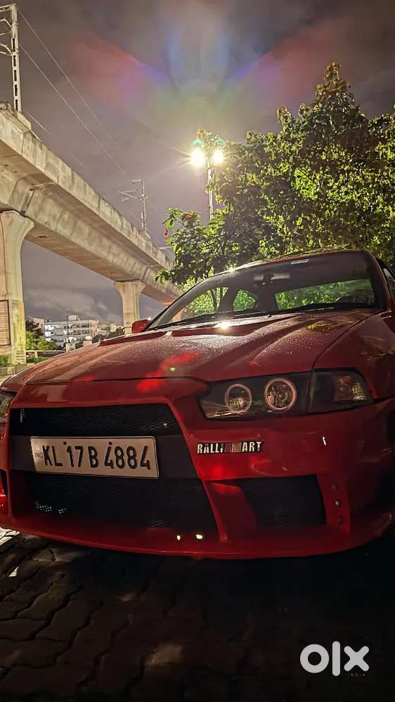 Mitsubishi Lancer 2000