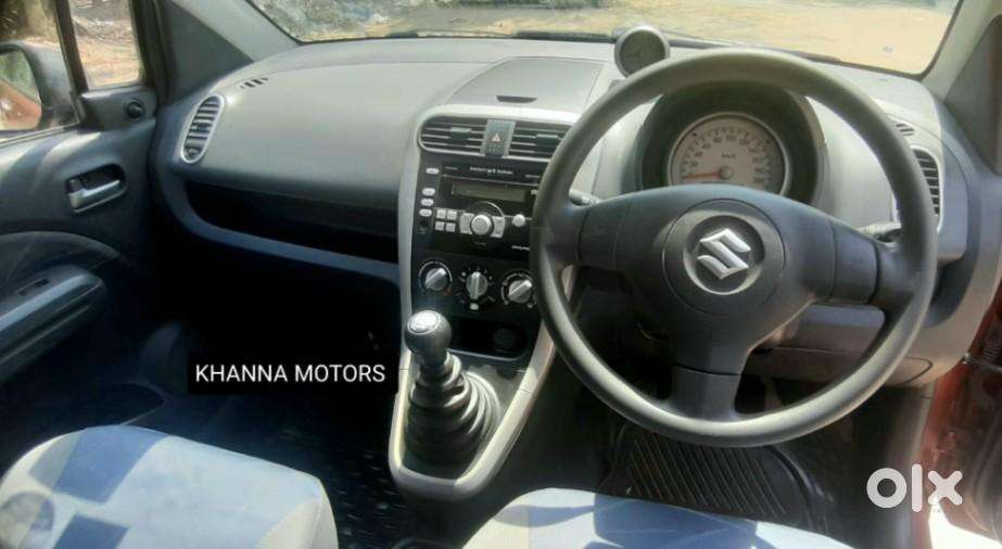 Maruti Suzuki Ritz Vxi, 2011, Petrol