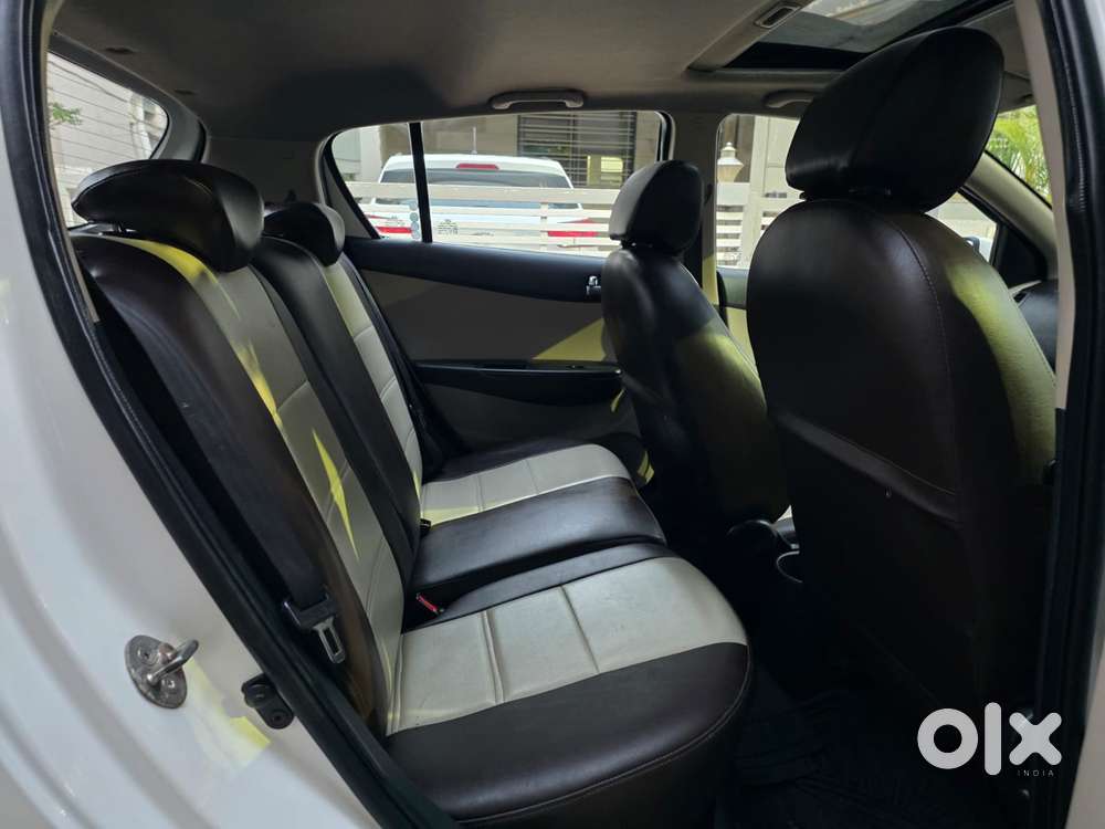Hyundai I20 Asta 1.4 (o), With Sunroof Diesel, 2012, Petrol