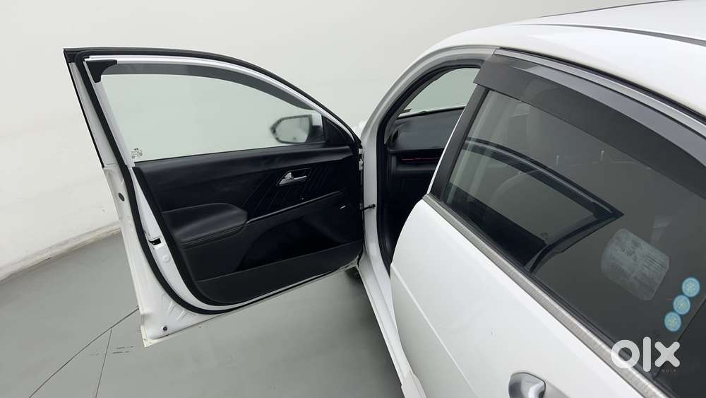 Hyundai Verna 1.5 Sx (o) Turbo Petrol Dct, 2023, Petrol