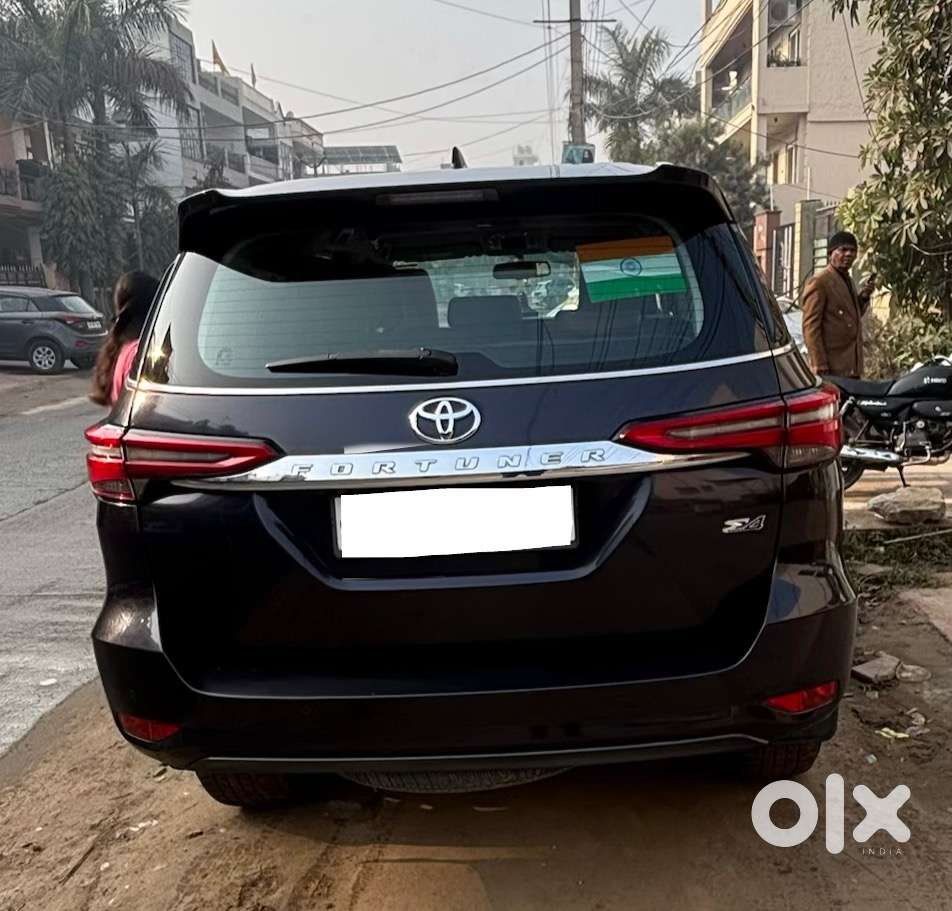 Toyota Fortuner 2022 Diesel 34000 Km Driven