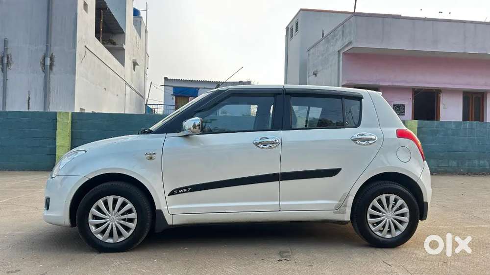 Maruti Suzuki Swift 2010 Diesel 85000 Km Driven