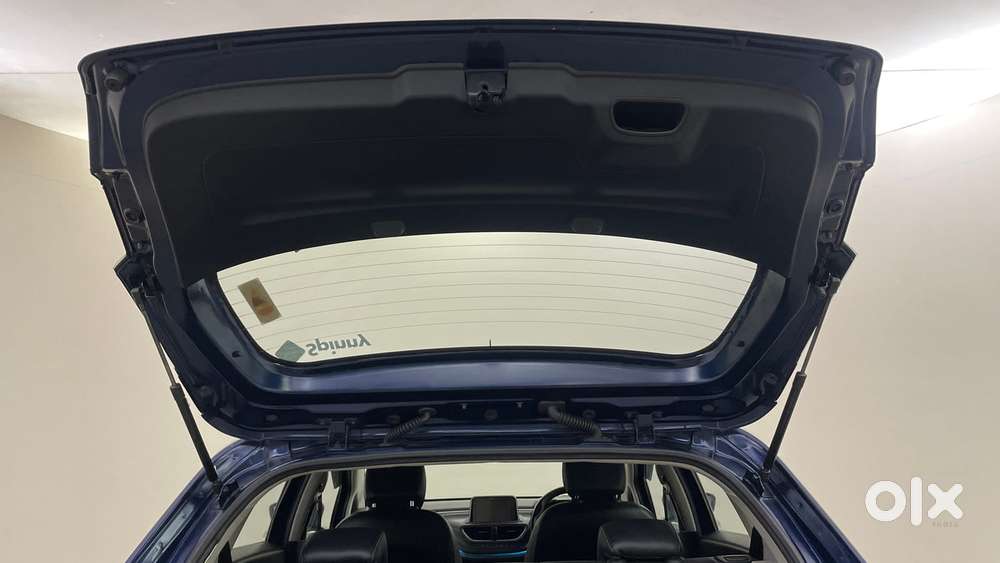 Tata Altroz 1.2 Xza Plus, 2022, Petrol