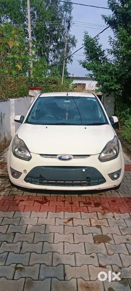 Ford Figo Petrol 2011 Manual