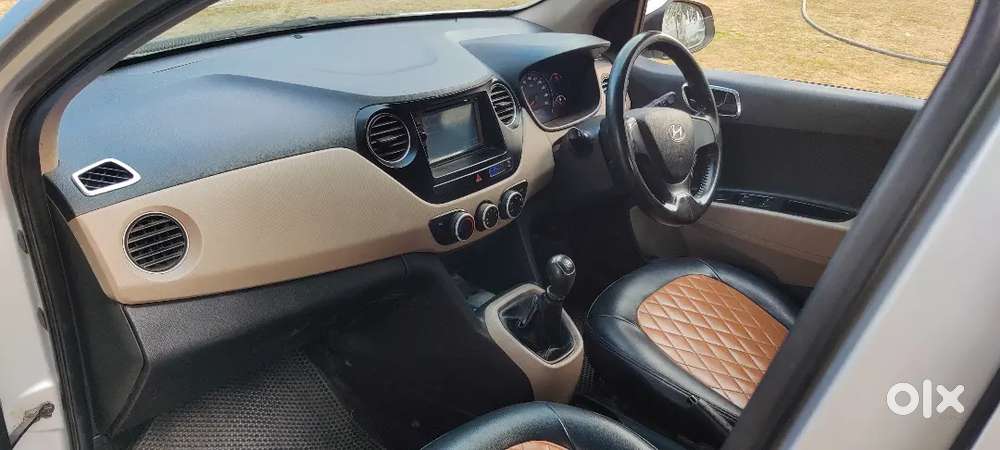 Cng I10 Grand Upgrade To I10 Grand Sportz Optional.