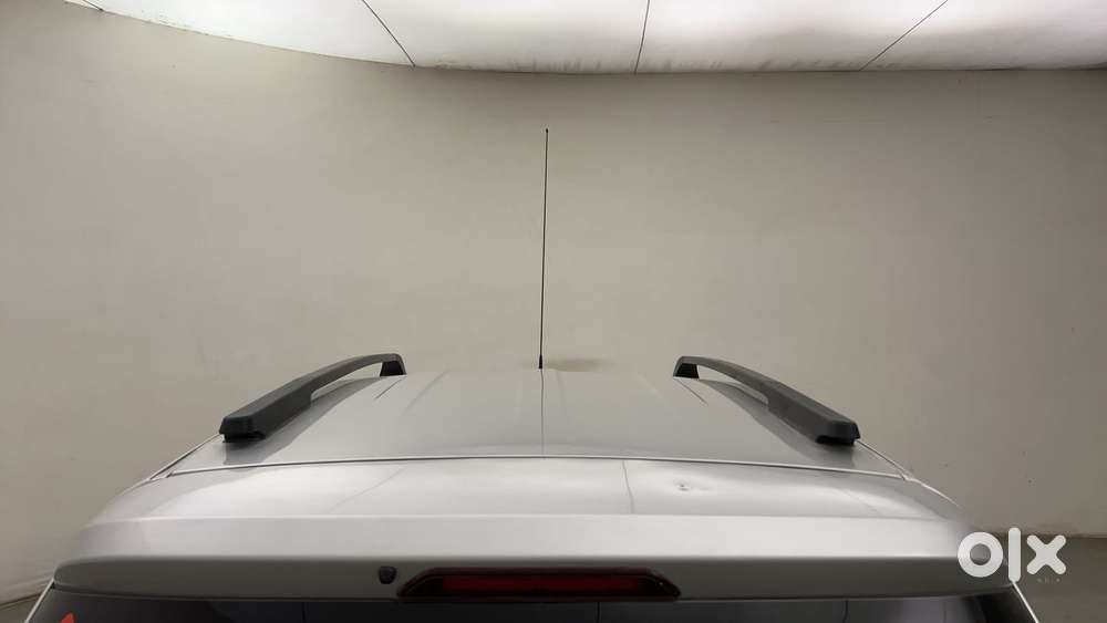 Renault Triber Rxz, 2022, Petrol