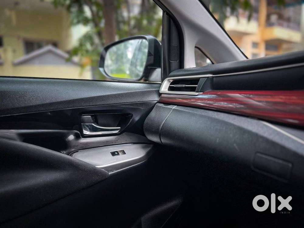 Toyota Innova Crysta 2.4 V 8 Str, 2022, Diesel