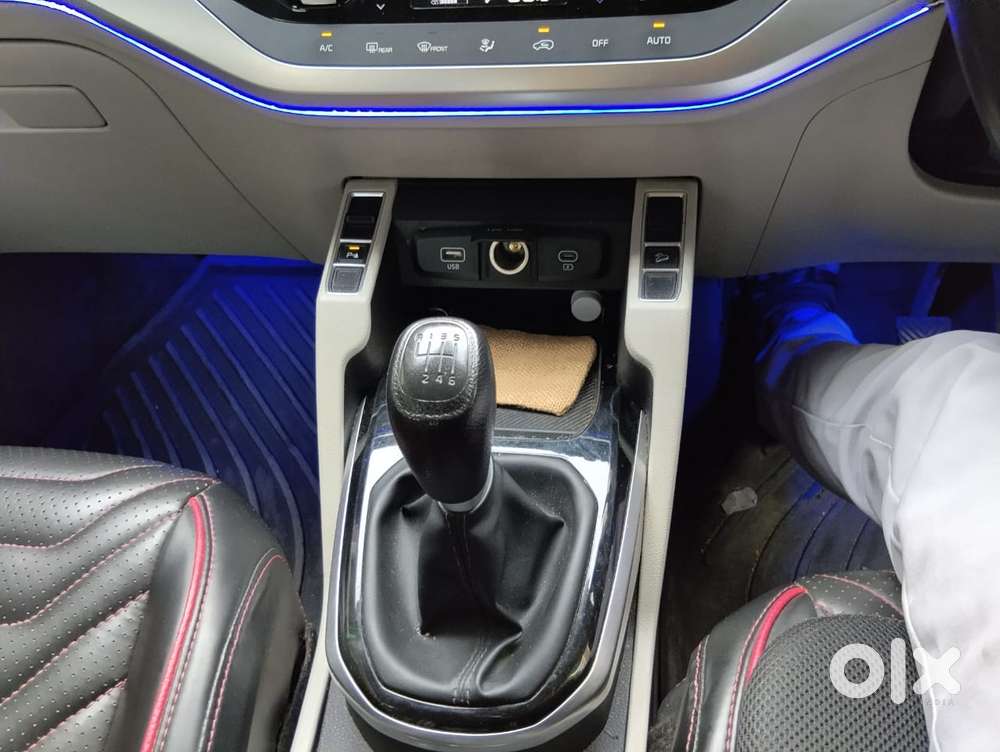 Kia Carens 1.5 Luxury Plus Diesel At 6 Str, 2022, Diesel