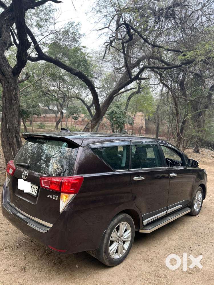 Toyota Innova Crysta 2.8 Zx At 7 Seater, 2018, Diesel