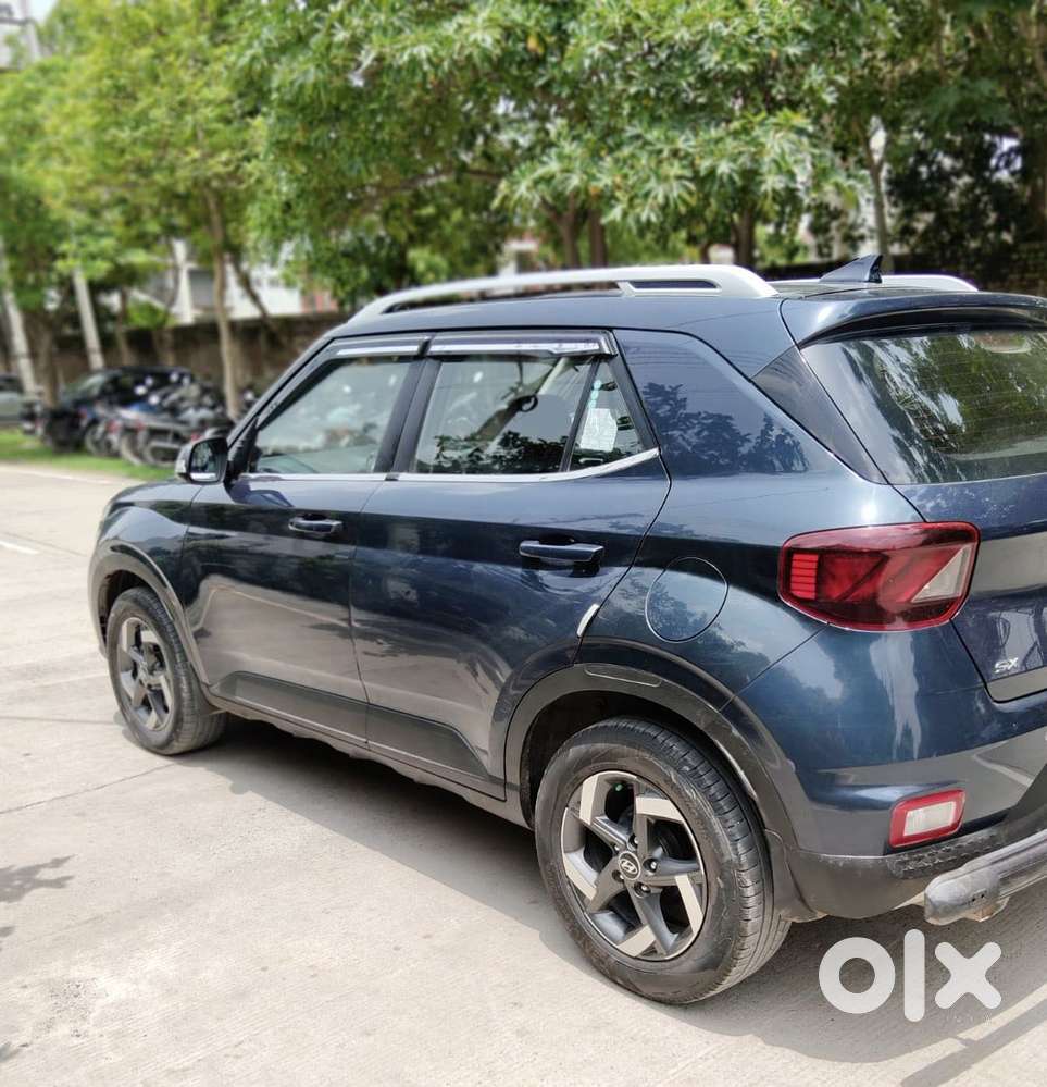 Hyundai Venue 1.5 Crdi Sx (o) Dual Tone, 2019, Diesel