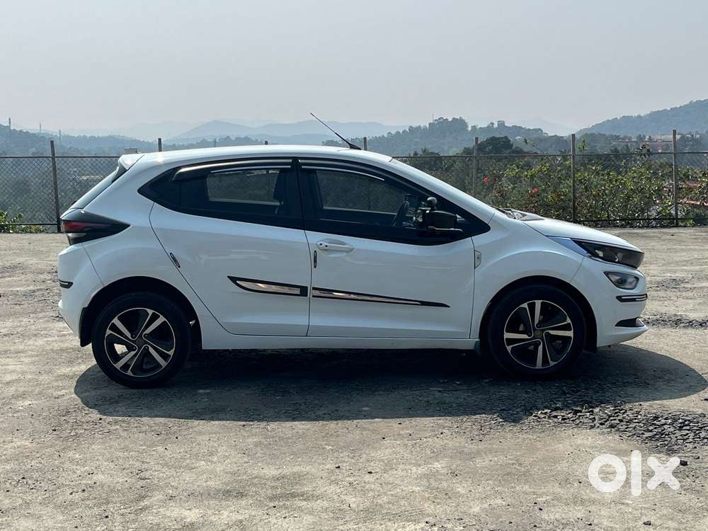 Tata Altroz Xz, 2020, Petrol