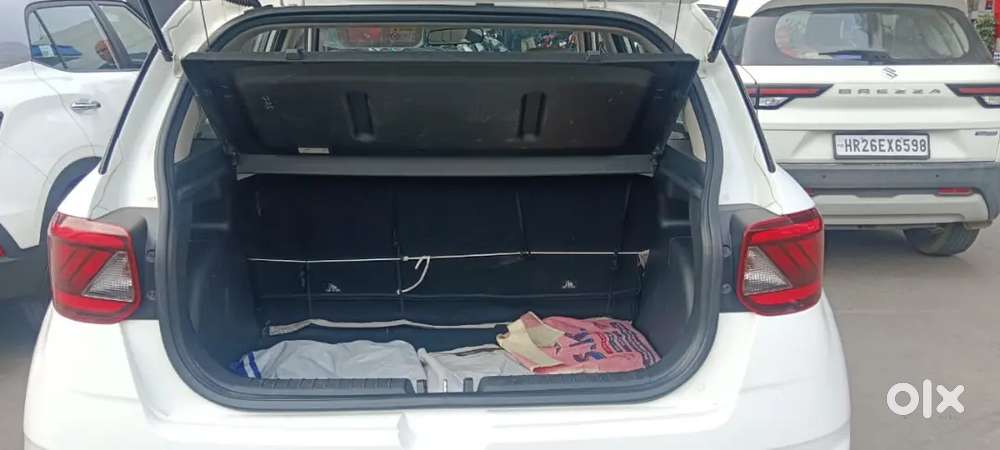 Hyundai Venue 2021 Petrol Well Maintained