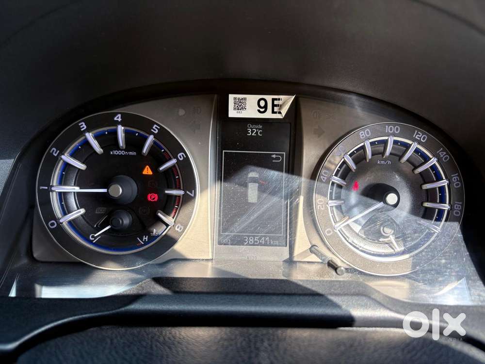 Toyota Innova Crysta 2.7 V, 2023, Petrol