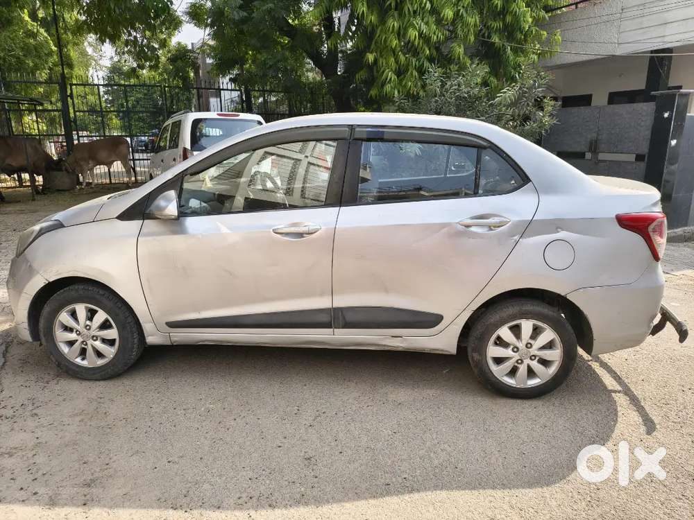 Hyundai Xcent 2015