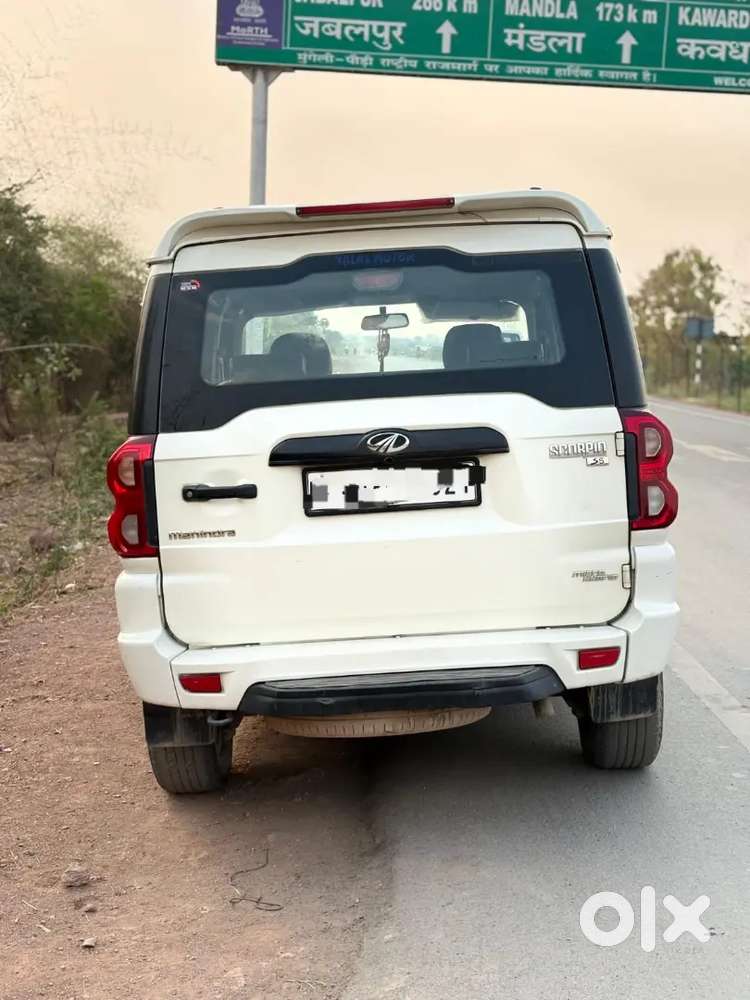 Mahindra Scorpio S5
