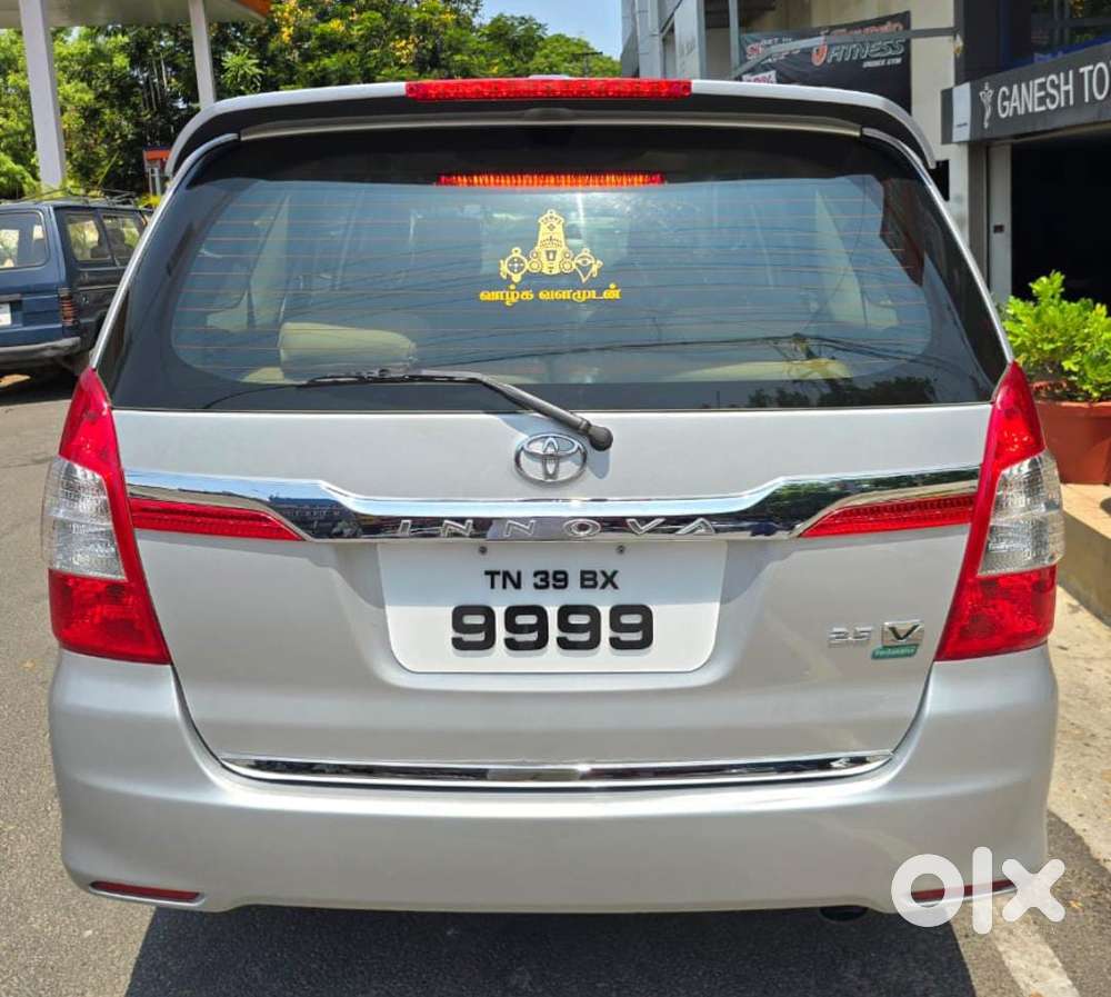Toyota Innova 2.5 Vx 8 Seater Bs Iv, 2013, Diesel