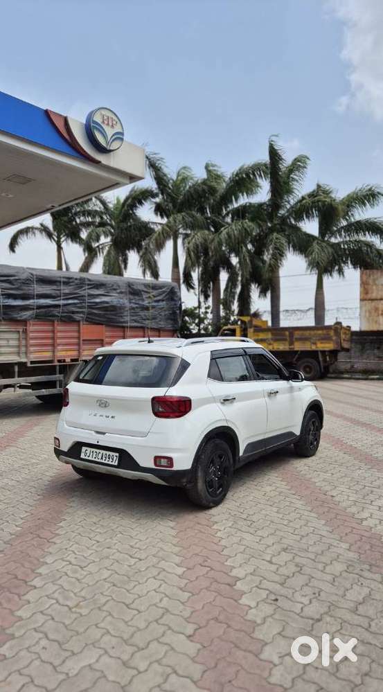 Hyundai Venue S Mt 1.2 Kappa, 2022, Cng & Hybrids