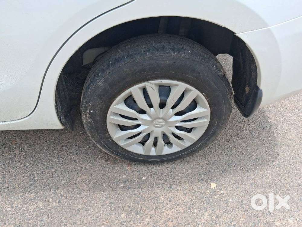 Maruti Suzuki Dzire 1.2 Vxi, 2023, Petrol