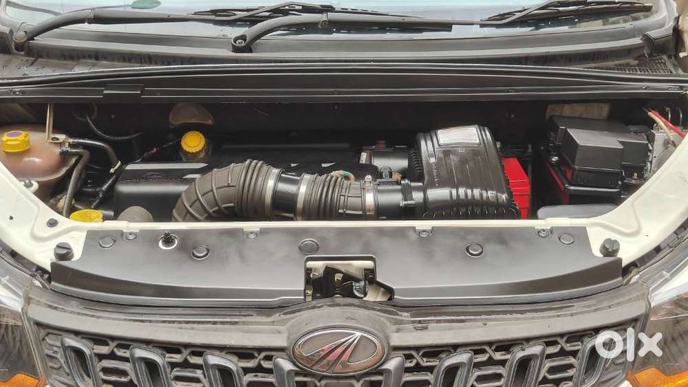 Mahindra Marazzo M4, 2019, Diesel