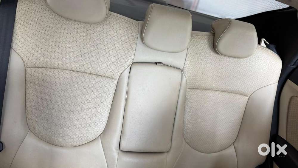 Hyundai Petrol Manual 2011