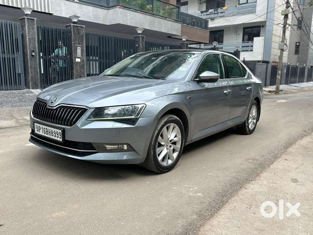 Skoda Superb 2016 Diesel 65000 Km Driven