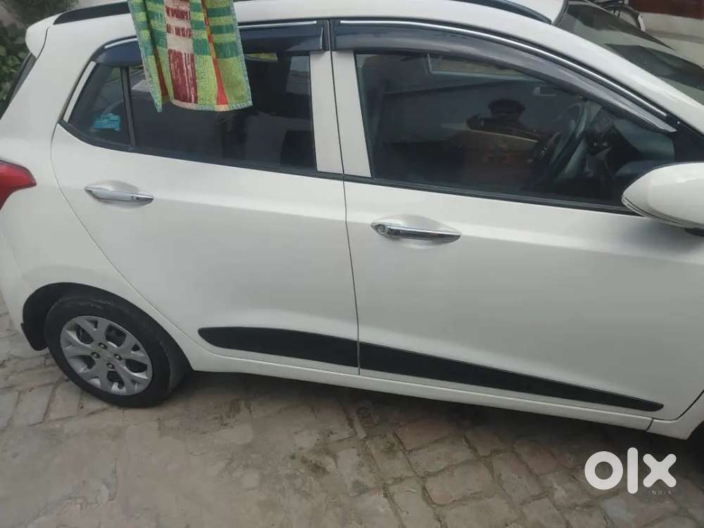 Hyundai I10 Sportz 2015