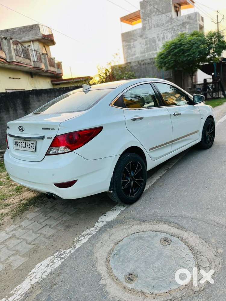 Hyundai Verna 2013 Diesel 128000 Km Driven
