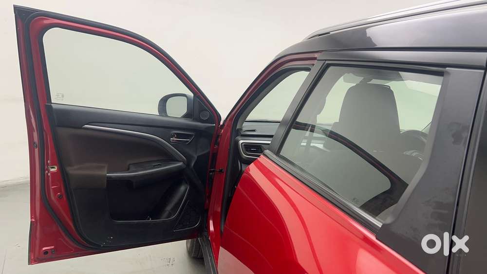 Maruti Suzuki Vitara Brezza 1.5 Zxi Plus At Dual Tone, 2022, Petrol