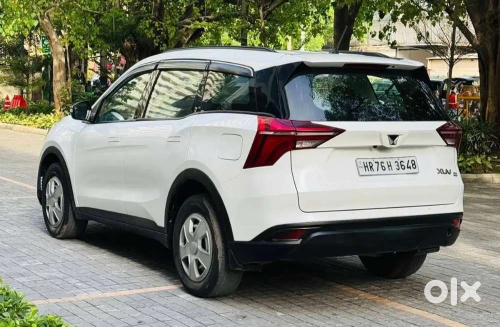 Mahindra Xuv700 Mx 5 Seater