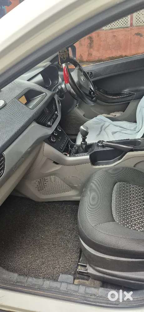 Tata Nexon Diesel Mt 2018