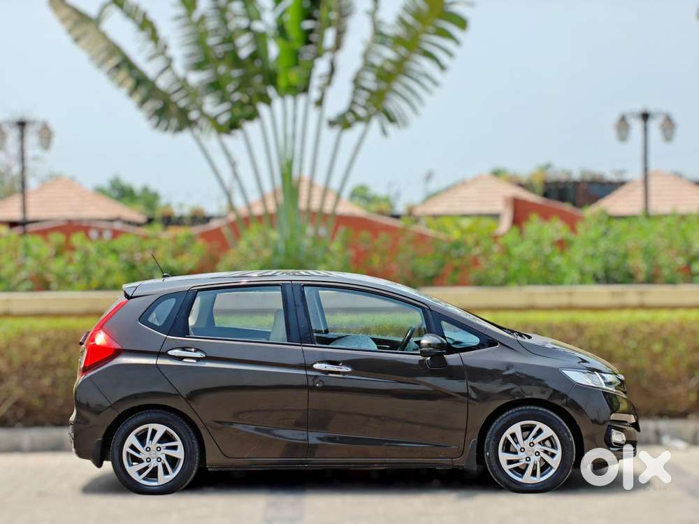 Honda Jazz [2020-2023] 1.2 V I-vtec Mt, 2022, Cng & Hybrids