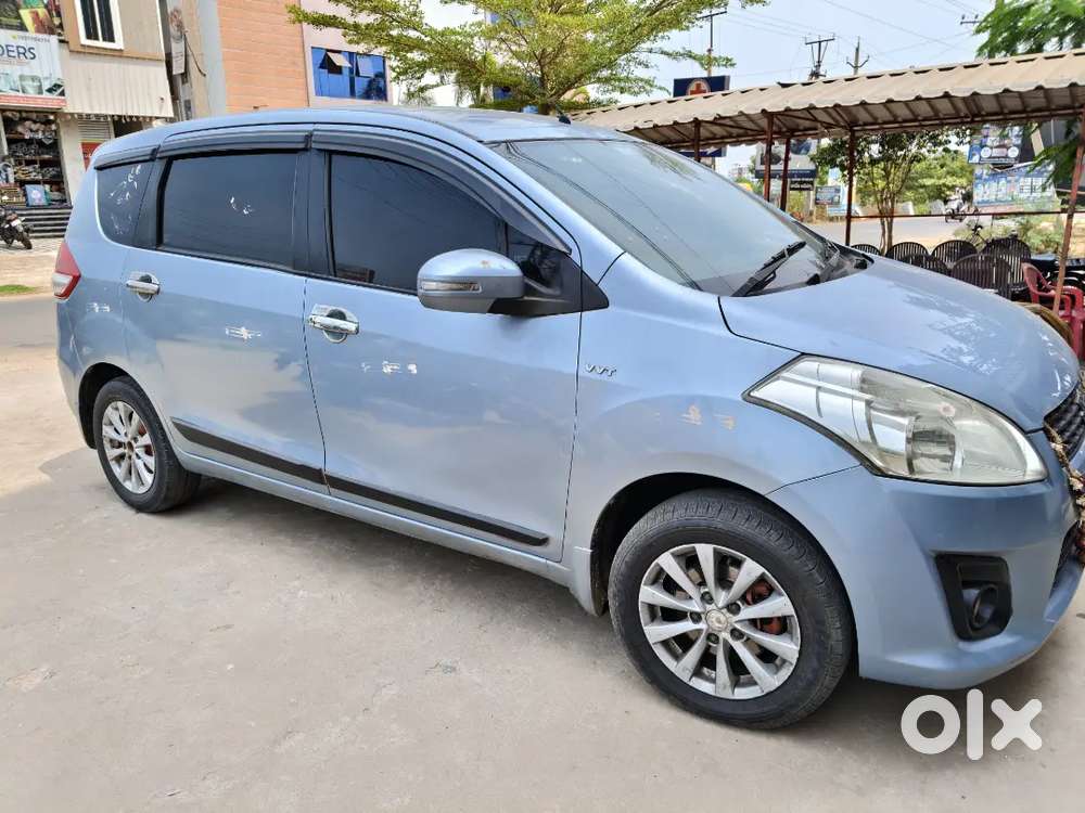 Maruti Suzuki Ertiga Zxi Petrol Version