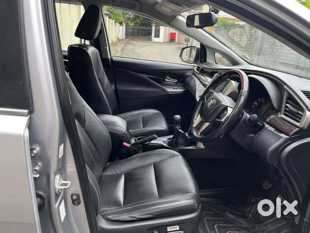 Toyota Innova Crysta 2.4 Zx Mt, 2017, Diesel