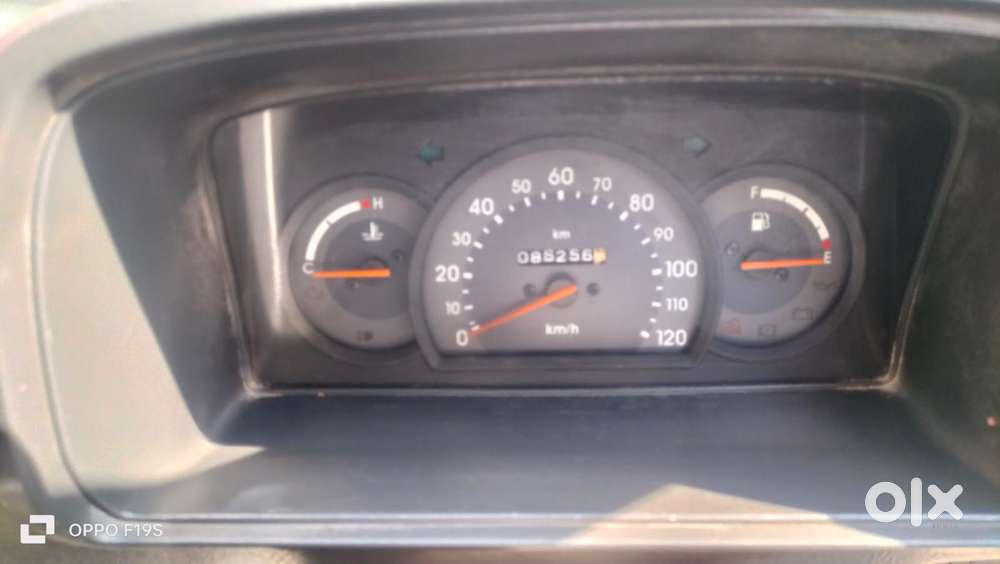 Maruti Suzuki Omni 8 Seater, 2011, Petrol