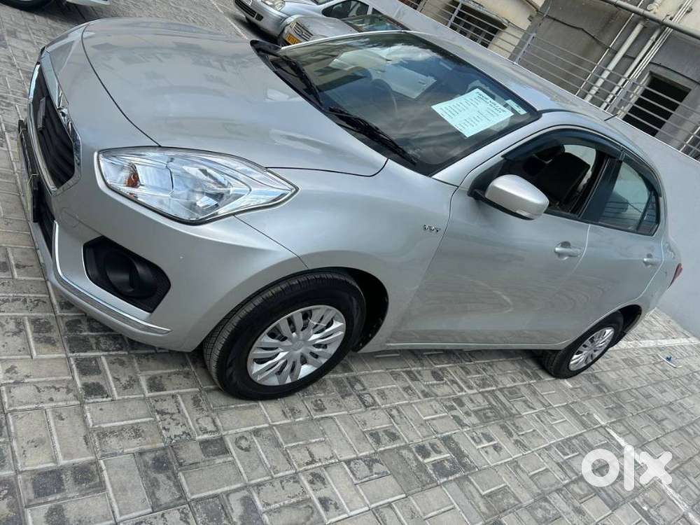 Maruti Suzuki Dzire 1.2 Vxi Amt, 2017, Petrol